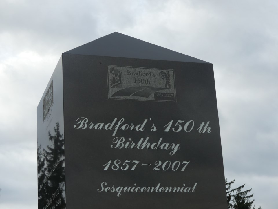 USED 2018-09-26-monument