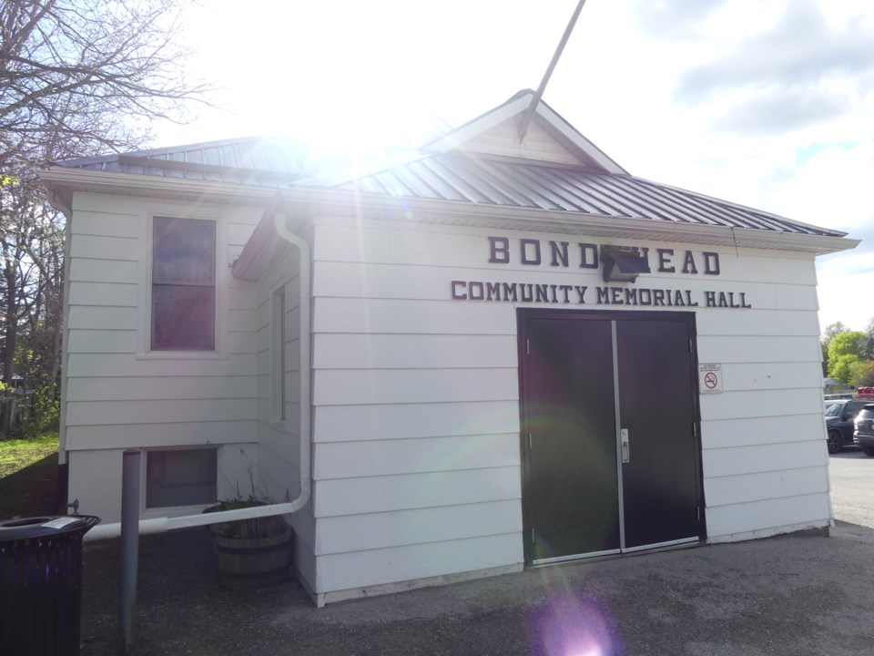 USED 2019-05-23-bond head hall