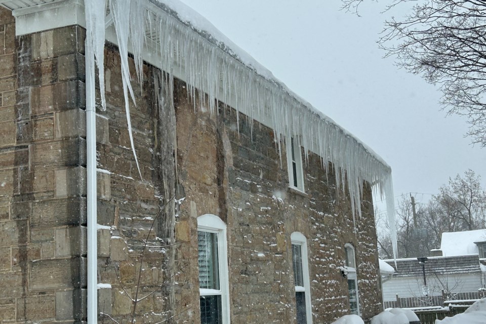 USED 2025-02-16-gm-flamborough-icicles-baj