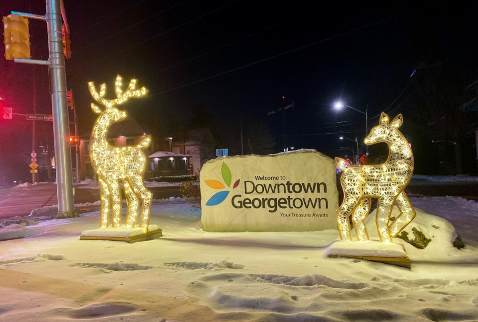 USED 20241223downtowngeorgetownsign