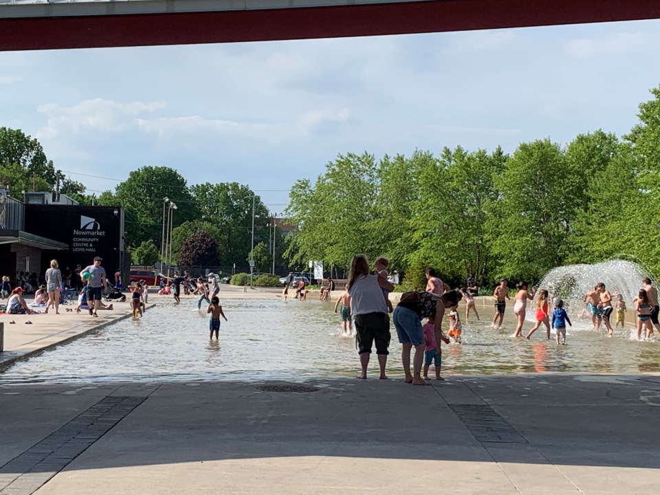 USED 2021 06 03 splash pad DK