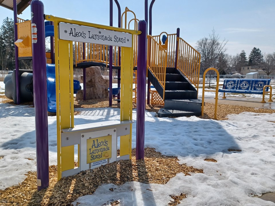 USED 20230403-newmarket-playground-jq