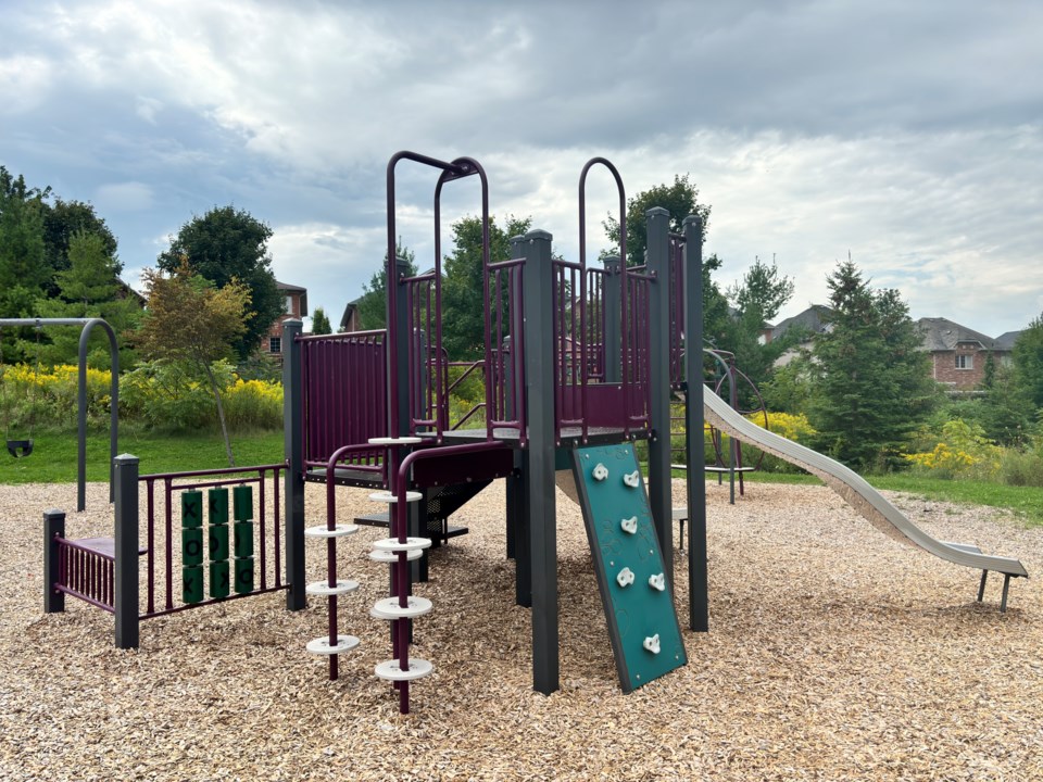 USED 20240906-good-morning-playground-js