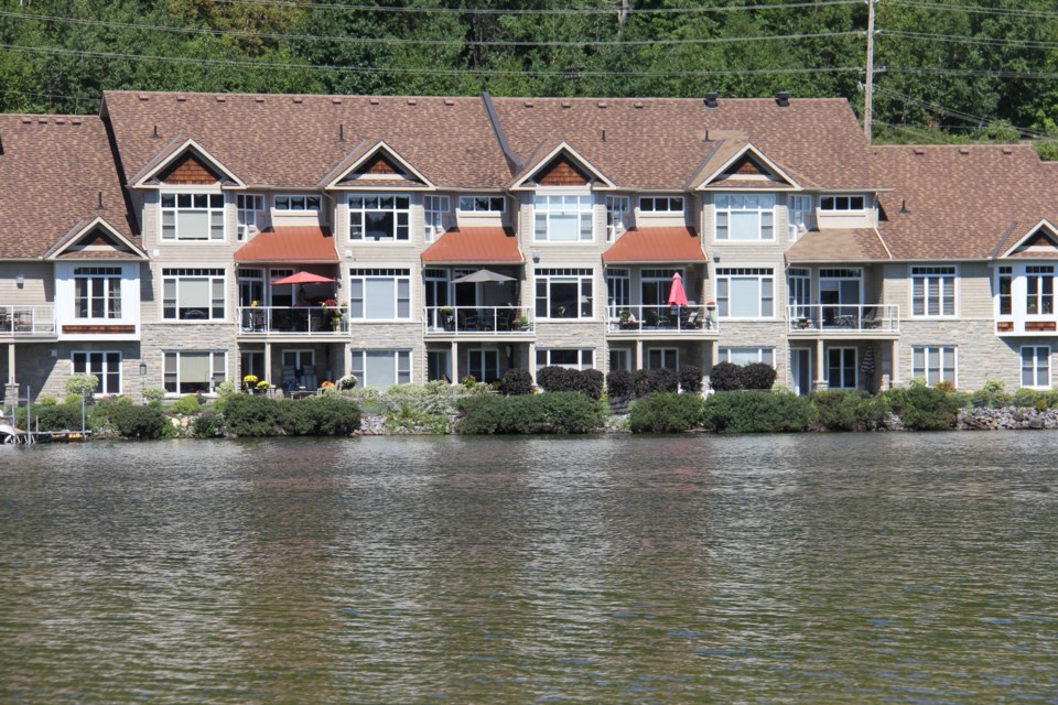 USED 2018-09-20goodmorning  10 Condos on Trout Lake. Photo by Brenda Turl for BayToday.