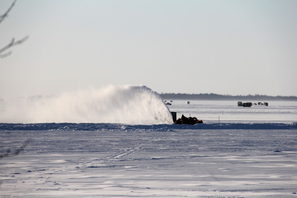 USED 2019-01-31goodmorning  3 Prepping the track for the radar run. Photo by Brenda Turl for BayToday.