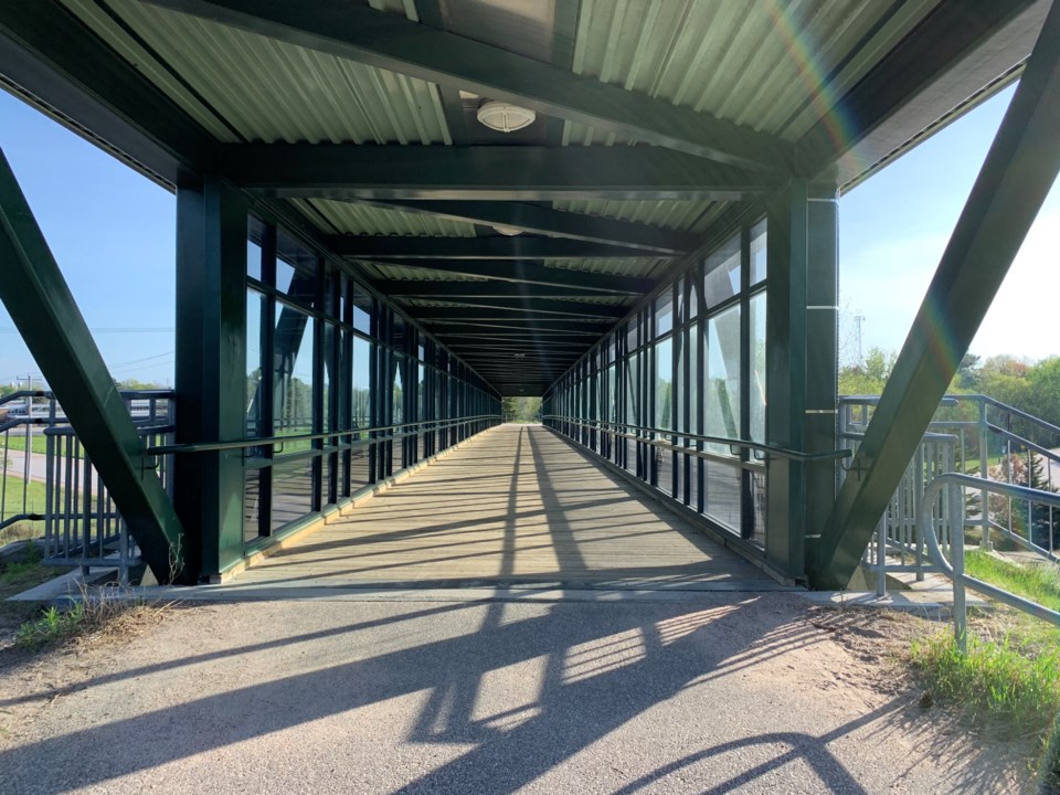 USED 2020-7-13goodmorninnorthbaybct  7 Chippewa walkway over the highway. North Bay. Photo by Chris Dawson.