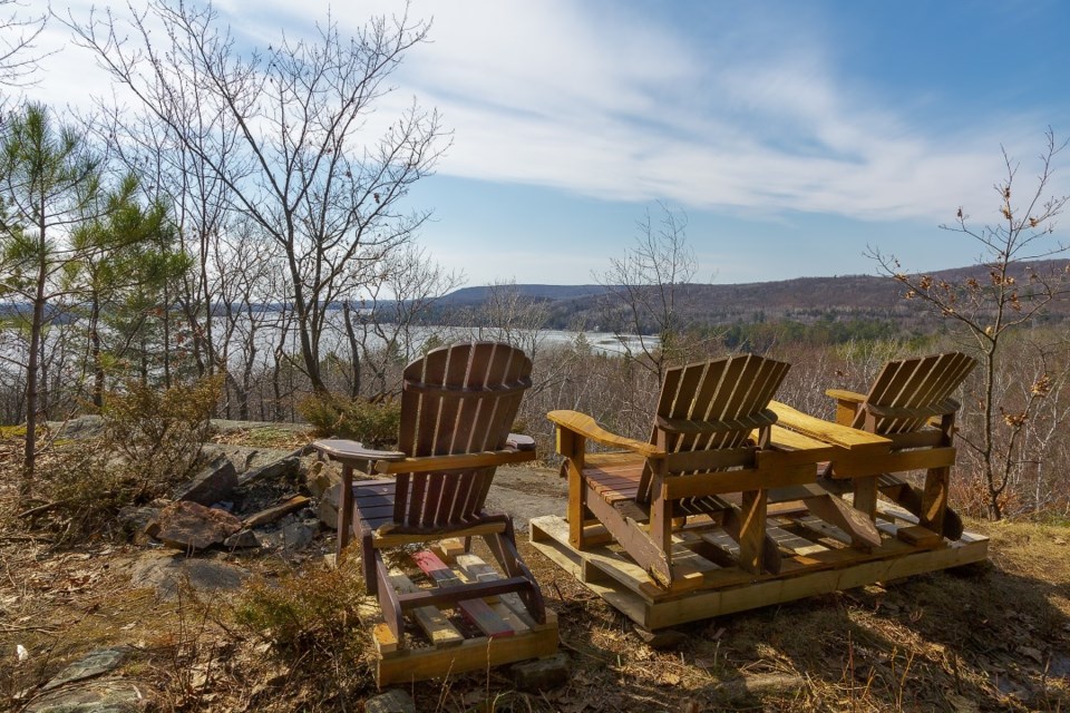 USED 2021-5-3goodmorningnorthbaybct  5 Rest stop overlooking Trout Lake. North Bay. Courtesy of Rob Morton.