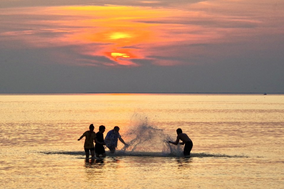 USED 2024-10-1goodmorningnorthbaybct-3-a-splashing-good-time-lake-nipissing-north-bay-keith-campbell