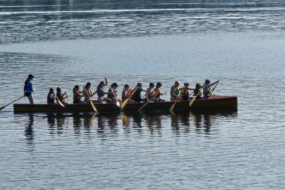 USED 2024-8-13goodmorningnorthbaybct-4-paddling-on-trout-lake-north-bay-janet-harvey