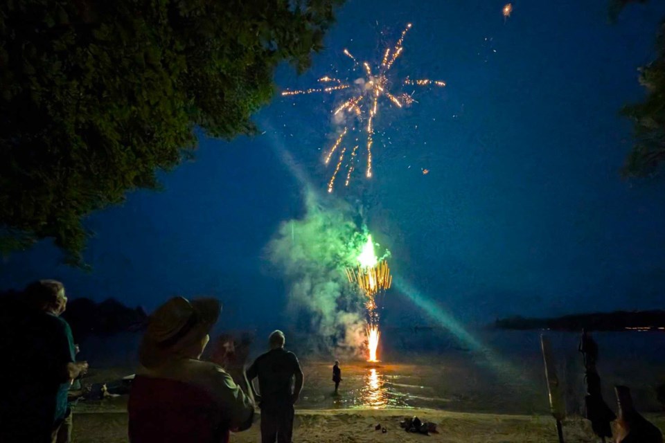 USED2024-9-17goodmorningnorthbaybct-1-fireworks-on-the-south-shore-lake-nipissing-north-bay-al-orlando