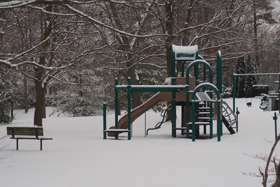 USED good-morning-jan-12-snow-playground-simcoe