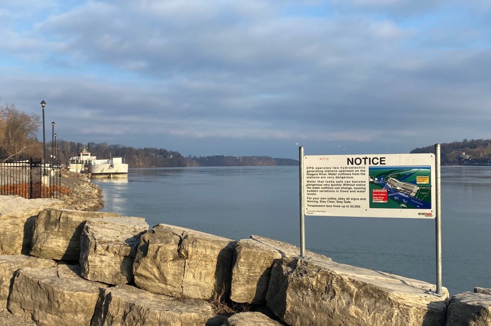 USED good-morning-view-from-queenston-dock-1