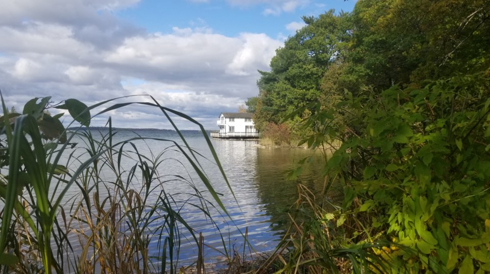 USED 2023-10-17-gm-boathouse-in-sun-on-cloudy-day-joella