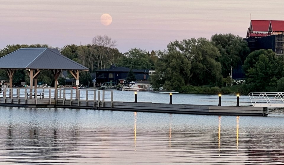 USED 2024-07-29-gm-moon-over-port-margot