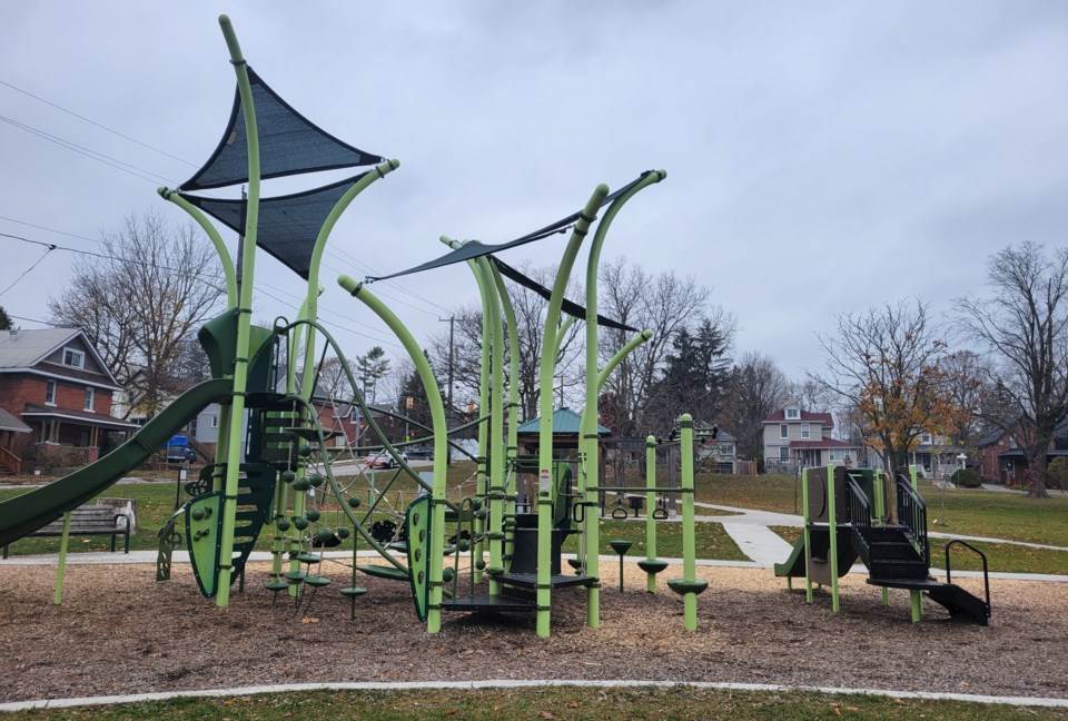 USED 2024-11-18-gm-playground-at-vic-park-dd