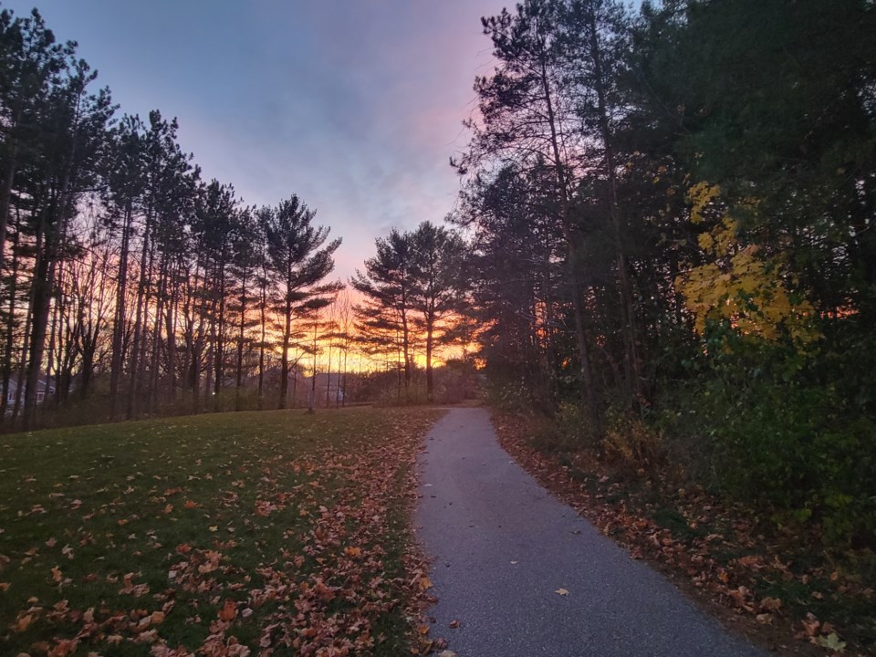 USED gm-2022-11-14-sun-setting-at-homewood-park