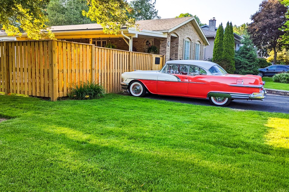 USED 06-june-13-2023-1956-pontiac