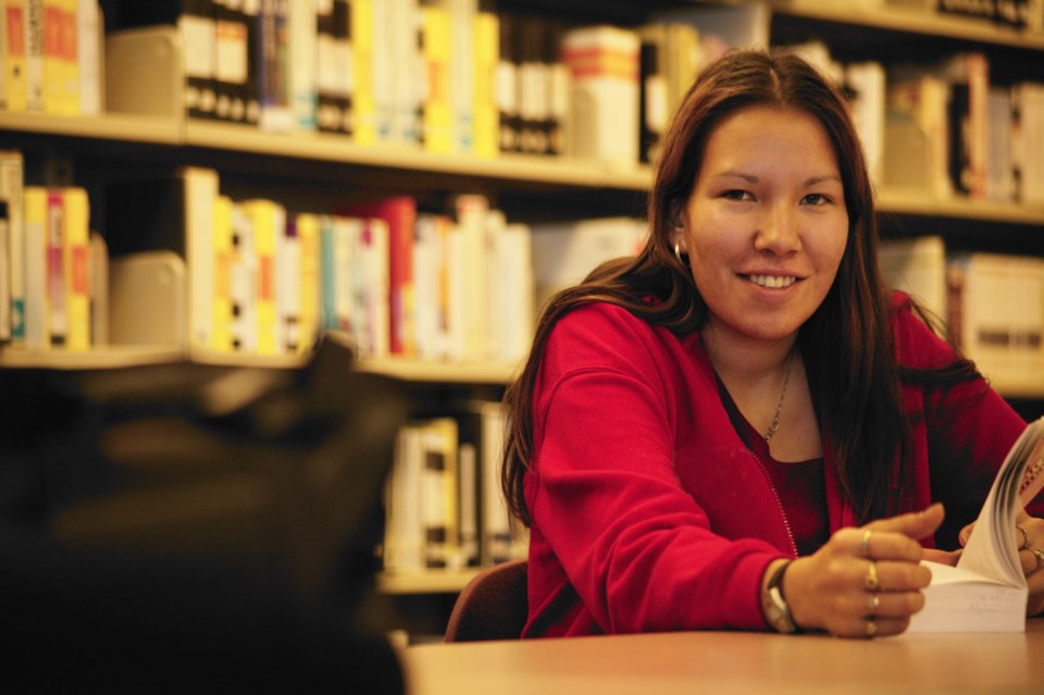 IndigenousCollegeStudent