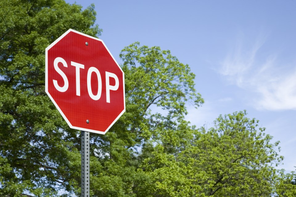stop sign AdobeStock_144926417
