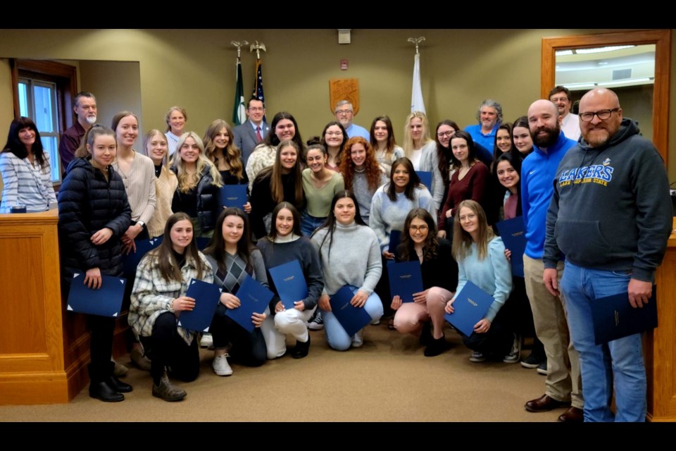 Lssu Lady Lakers Recognized By City Commission (4 Photos) - Sooleader