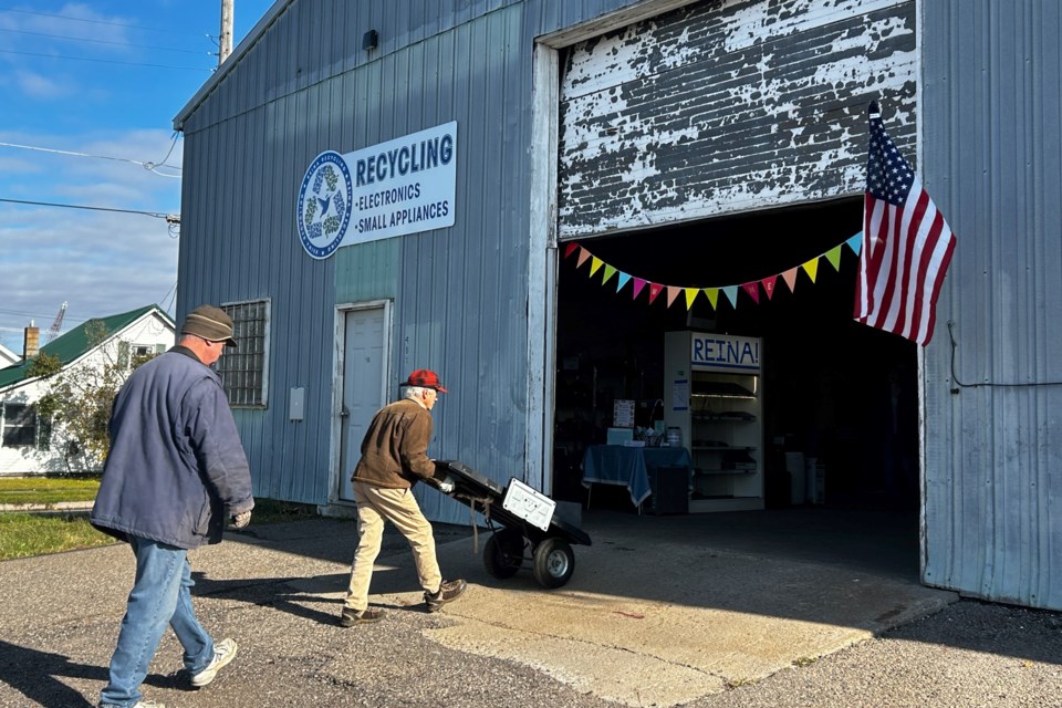 Reina Recycling and Resource Recovery holds successful open house Saturday.