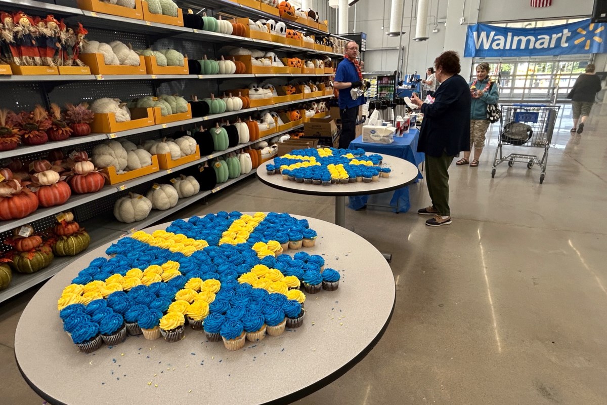 Walmart in Sault celebrates grand reopening