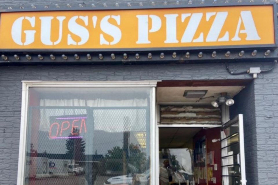 Gus’s Pizza