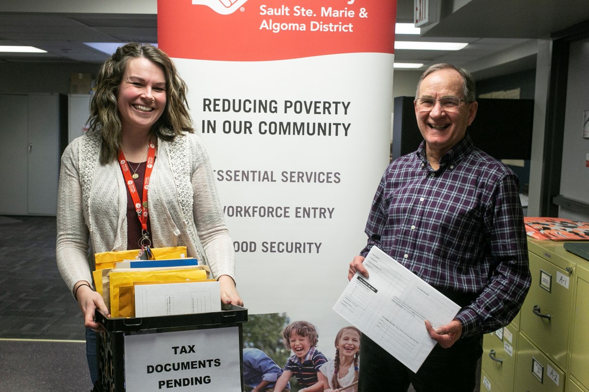 Volunteers tackle increasing need for United Way tax preparation