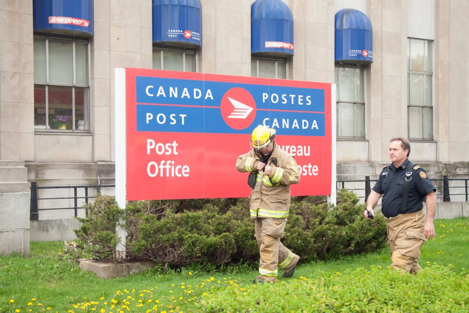 20170518 Canada Post Office Fire KA