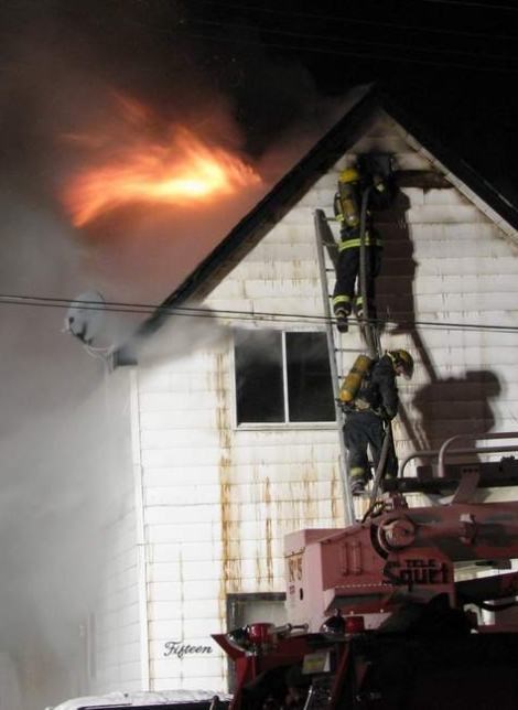 Big house fire this morning downtown (8 photos) - Sault Ste. Marie News