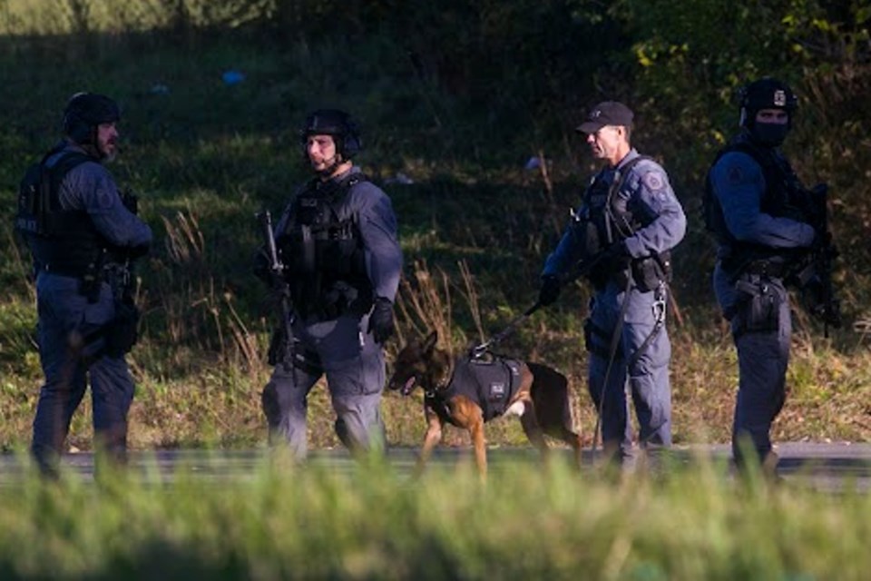 Police canine unit and ESU in the area of The Canuck after a reported robbery call in the area of Pine and McNabb streets on Saturday morning.
