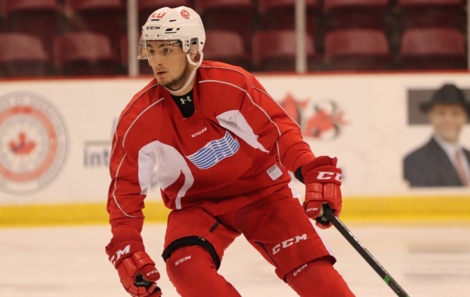 2019-10-04 Soo Greyhounds Jaden Peca BC (2)