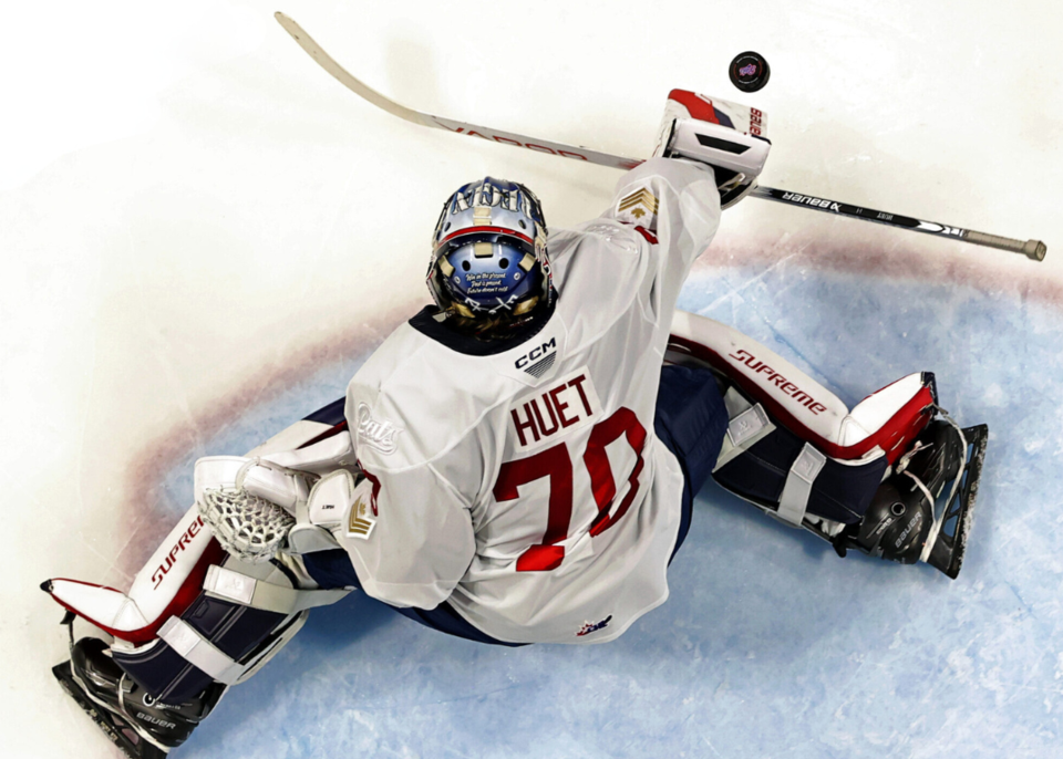 goaltender-ewan-huet