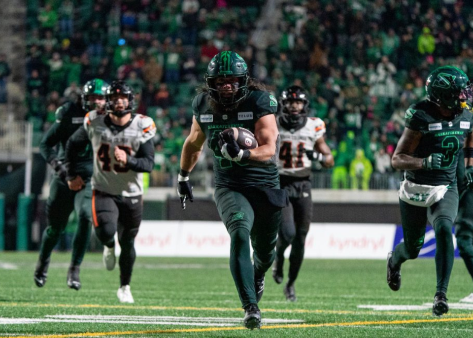 aj-ouellette-runs-to-the-end-zone-against-bc