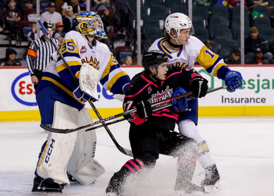 saskatoon-blades-at-calgary-hitmen