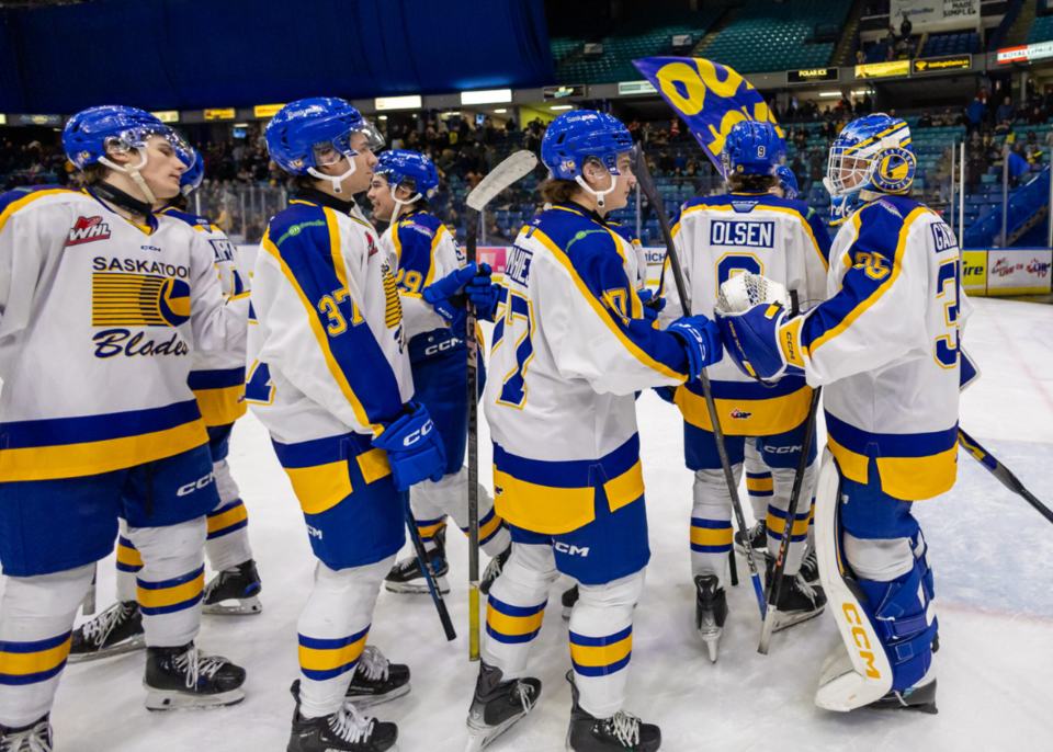 saskatoon-blades-celebrate-win