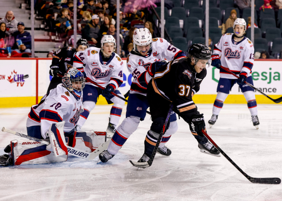 regina-pats-at-calgary-hitmen-2