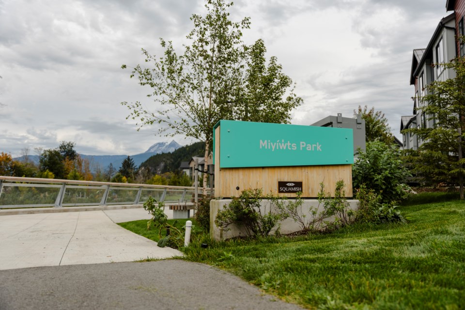 Miyíw̓ts Park is pronounced my-oats park.