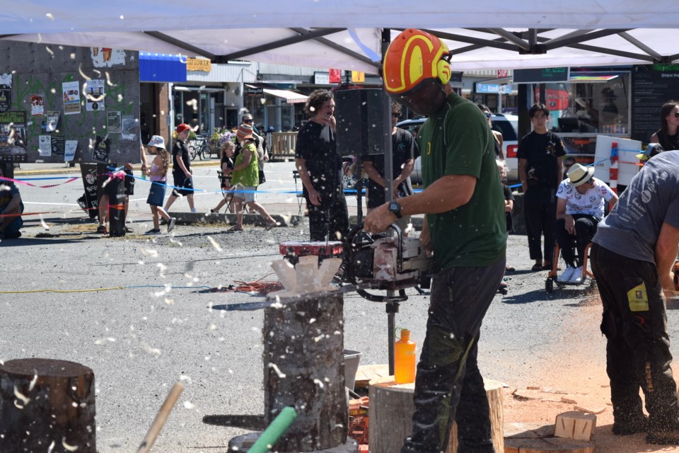 That brum-brum-brum-brum sound downtown right now is the sound of chainsaws making chairs at the 鶹Days Loggers Sports Chair Carve on downtown.