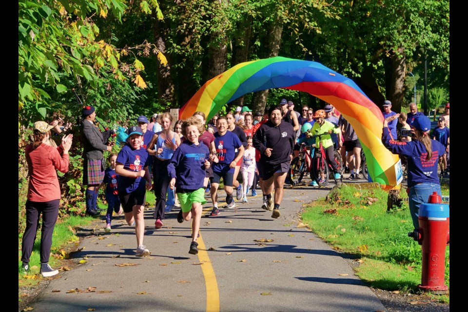 Runners begin the Sept. 15 ߣTerry Fox Run. 