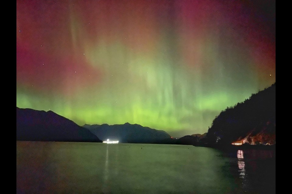 Photographer Mark Teasdale, who goes by @MarksGonePublic on X 
(Twitter), captured the northern lights over Squamish on Tuesday night.