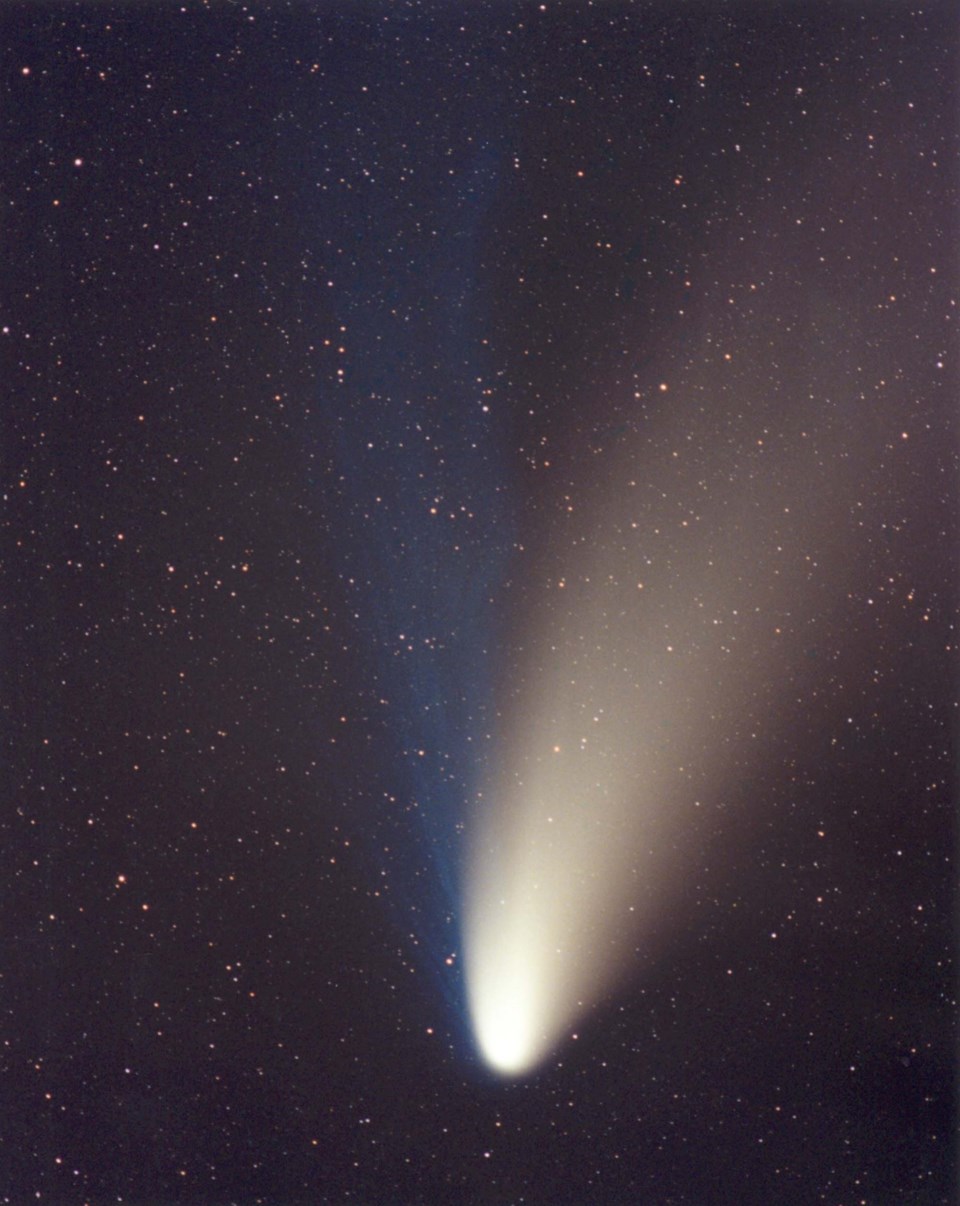 1002-comet-hale-bop-mp