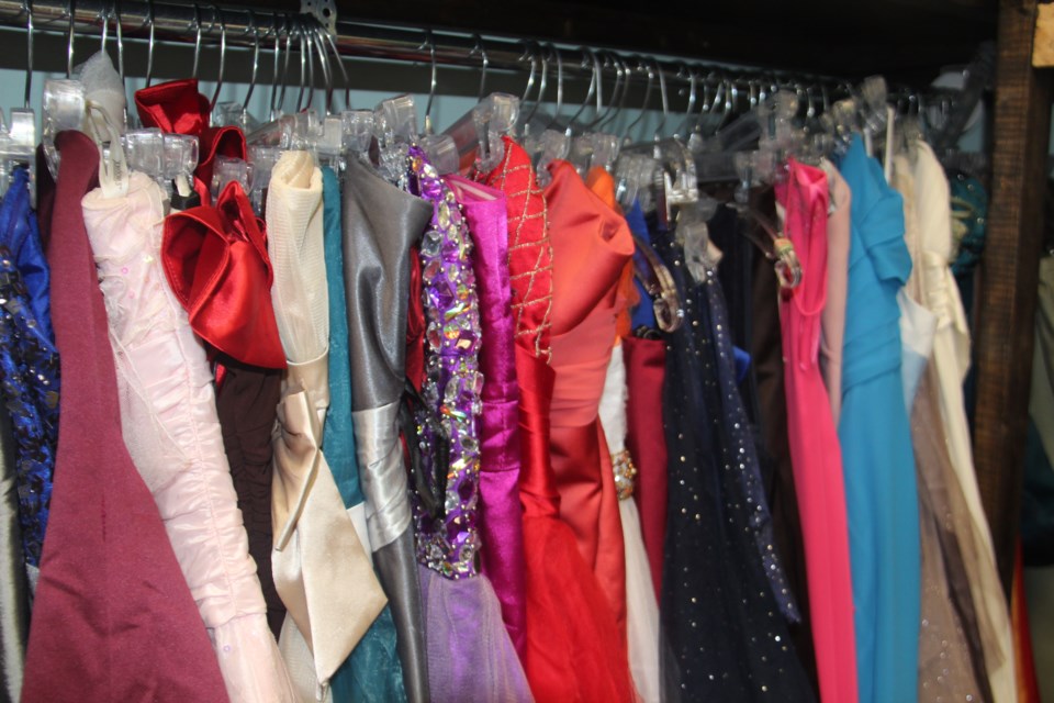Free Clothing, Free Prom Clothes, Childrens Clothes, Career