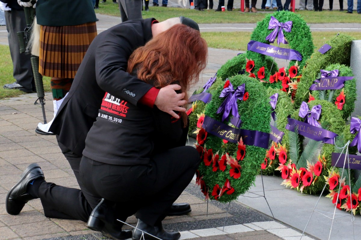 Photos Nov. 11 ceremony attracts hundreds to Memorial Park Sudbury News