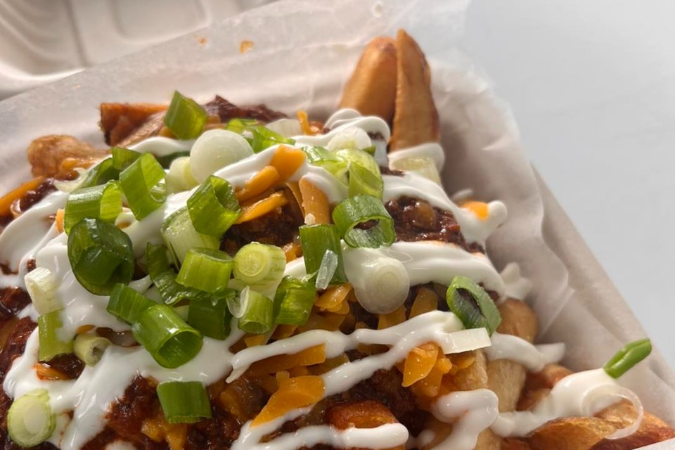 Who doesn’t love things a little twisted and different? These twisted fries are topped with Coney Sauce, sour cream and onions.  