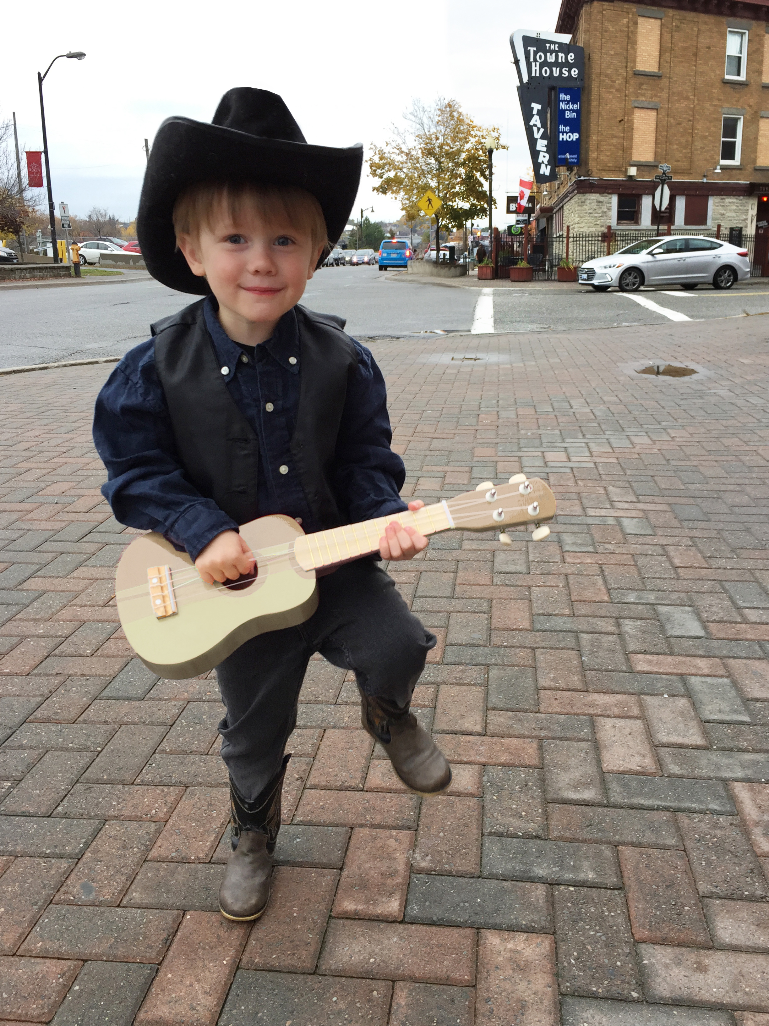 6 more very Sudbury Halloween costume ideas - Sudbury.com