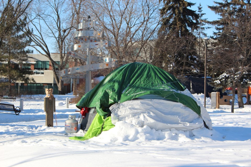 140122_HU_Homeless_Encampment_4