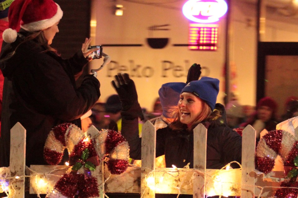 Video Santa Claus Parade Ushers In Christmas Season Sudbury News