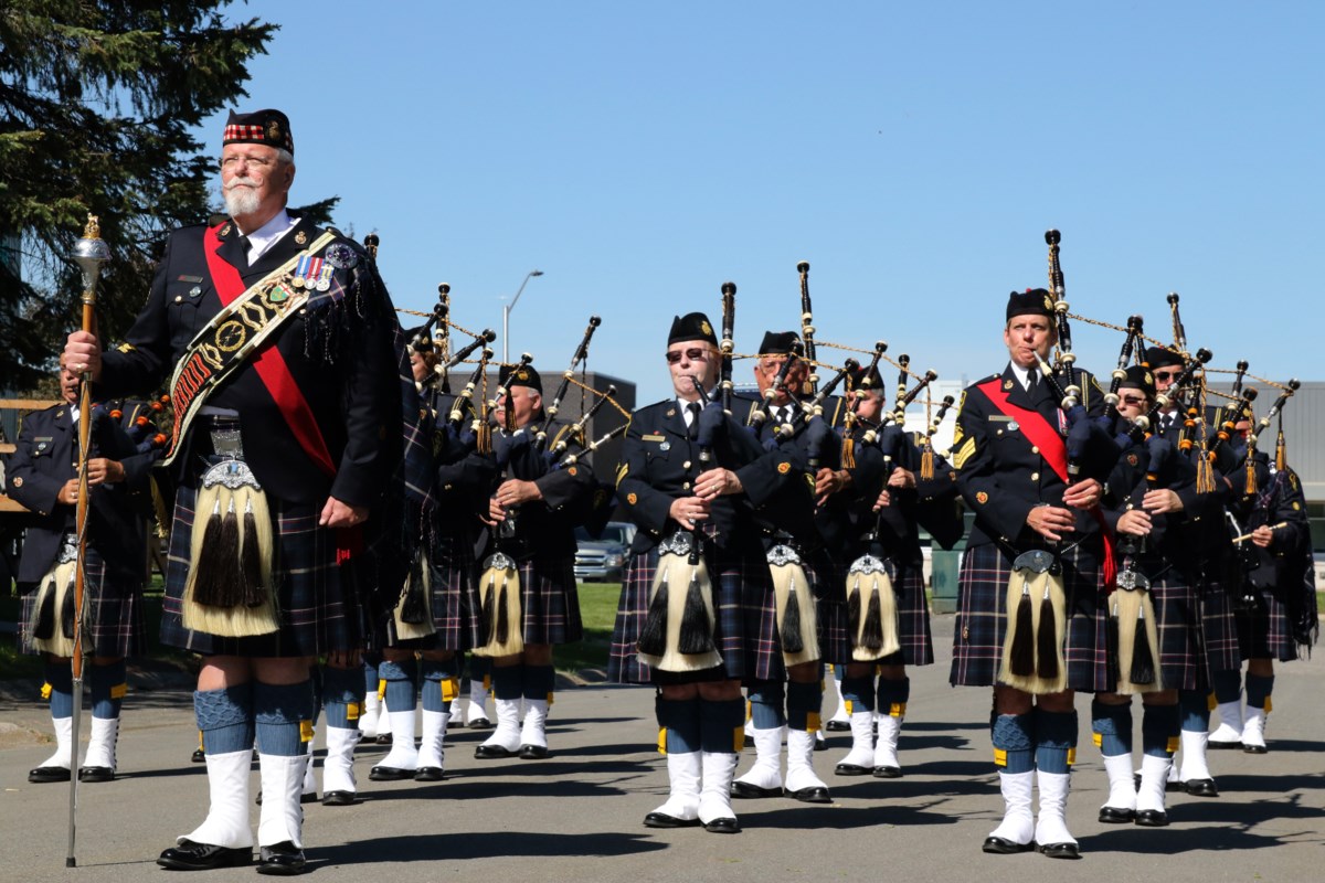 Police bagpipe band celebrates 50 years (2 photos) - TBNewsWatch.com