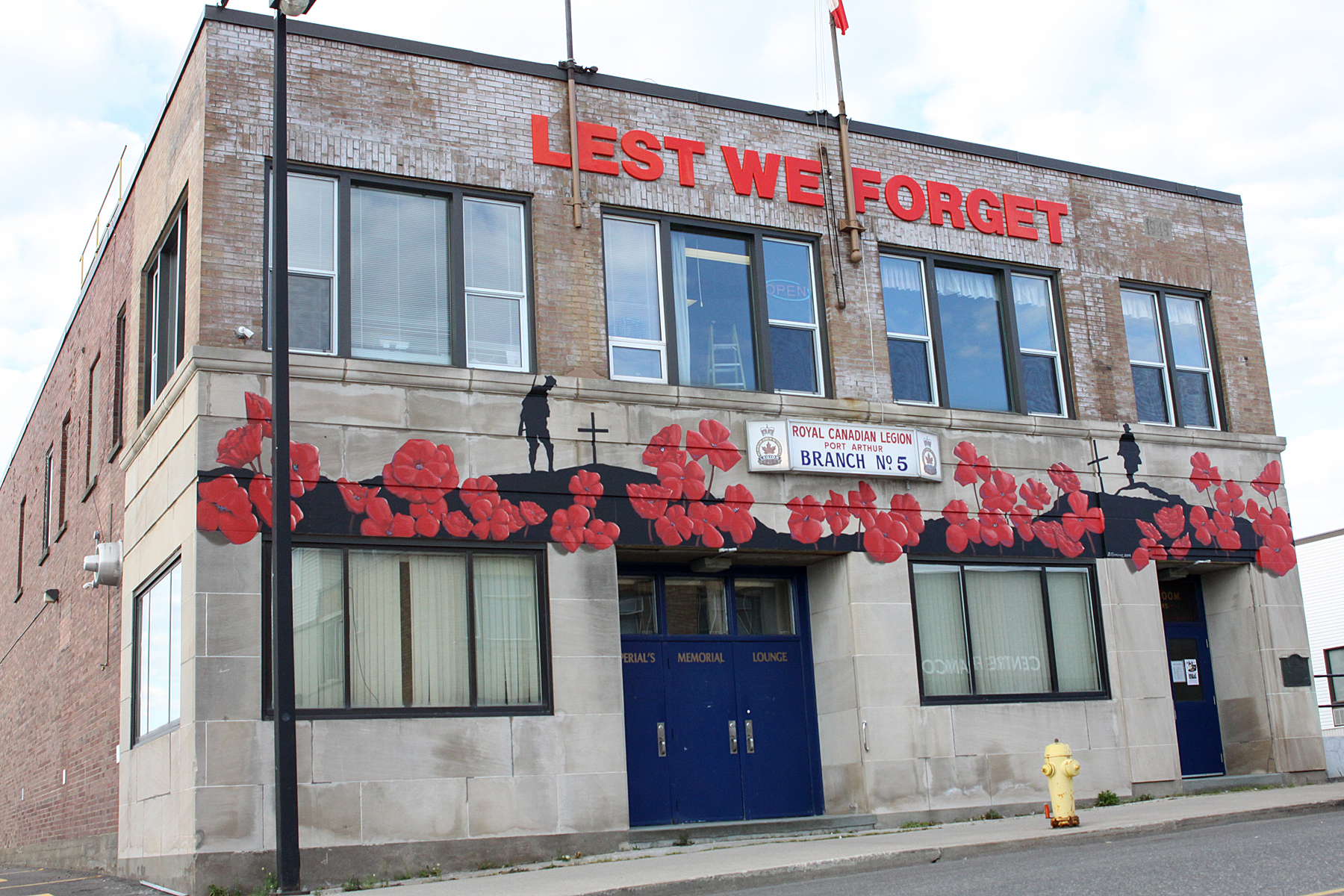 Lest We Forget signs - Royal Canadian Legion - Branch 580